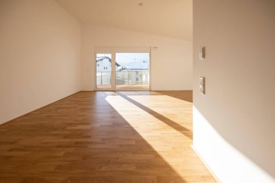 Hochwertige 3-Zimmer Dachgeschosswohnung (AW08)