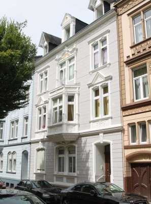 Wohnen in stilvollem 4 Familien Gründerzeithaus auf Wunsch mit neuem Wunschbad