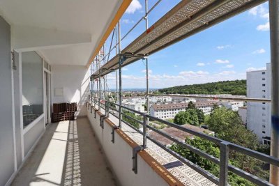 Kernsaniertes 3ZKBB Penthouse im 9. Stock mit Blick über Oberursel