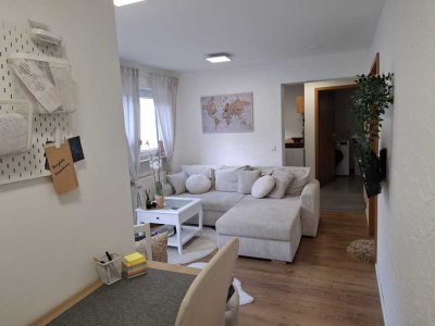 Wohnung mit zwei Zimmern, Bad Abstellr.sowie Terrasse und Einbauküche in Sankt Johann Würtingen