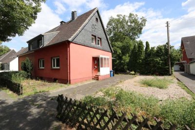 Holzbüttgen + EFH + Bj. 1950 + ca. 940 m² Grundstück. + ca. 100 m² Wohnfl. + mögl. Baufenster +