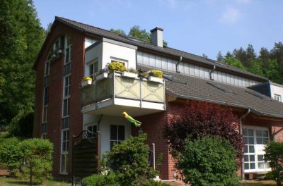 Tolle Maisonette-Wohnung  in ruhiger Wohnanlage mit Elbnähe!