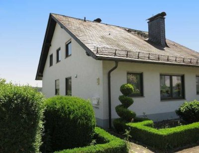 GROSSES HAUS....GROSSER GARTEN...und Einliegerwohnung