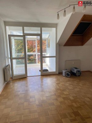 Mit GRATIS Küche! Helle 3‑Zimmer-Wohnung mit Loggia/Wintergarten in ruhiger Lage von Attnang‑Puchheim – inkl. privatem Parkplatz & Keller