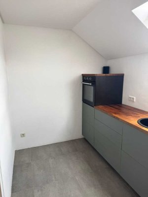 Schöne 2-Zimmer-Wohnung mit gehobener Innenausstattung in Ratingen
