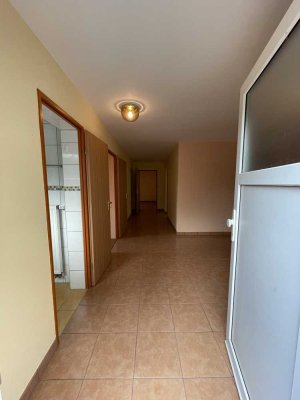 Helle 3-Zimmer Wohnung mit Balkon in Marbach am Neckar