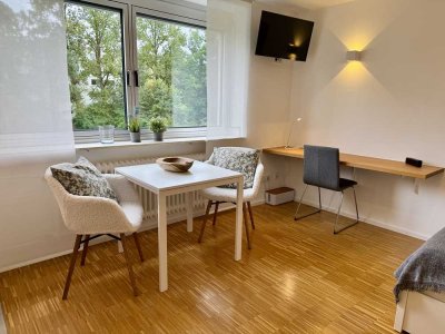 Charmante, voll möblierte 1-Zimmer-Wohnung in ruhiger Lage der Parkstadt Solln