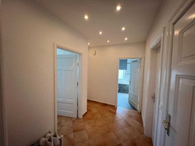 Große 3 Zi.-Whg. ca. 72qm, in der Schwartauer Allee 113, FREI zum 01.11.2025