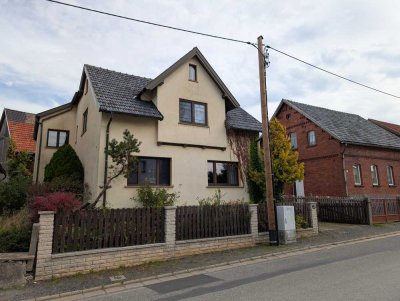 Einfamilienhaus mit Garage in Neuhaus-Schierschnitz
