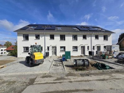 TOP-Neubau 6,5-Zimmer-Reihenhaus mit Teil-See-Sicht und EBK in Bodman-Ludwigshafen