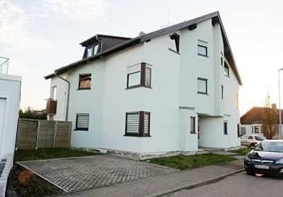 Attraktive 2,5-Zimmer-Dachgeschosswohnung zur Miete in Oedheim/Degmarn