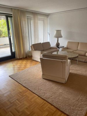 Geschmackvolle, sonnige 3,5-Zi-Wohnung mit Balkon, Einbauküche und TG-Stellplatz mitten in Gladbeck