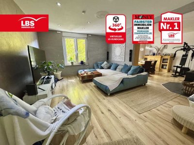 Altbaucharme trifft Moderne - großzügige Stadtwohnung mit Garten & Kamin