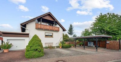 RESERVIERT: Familienparadies: Einfamilienhaus mit Einliegerwohnung, großem Garten und Stellplätzen