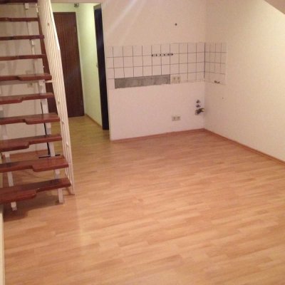 Gemütliche 1,5-Zi-Maisonette, ab 01.10.2025 - provisionsfrei von privat!