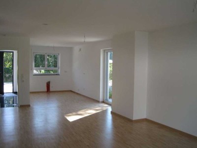 NEUBAU-STADTECKHAUS IN BUCHLOE MIT TOLLER INNENAUSSTATTUNG!