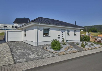 Bungalow mit Walmdach und 110 m²!! Sagen Sie den Treppenstufen adé