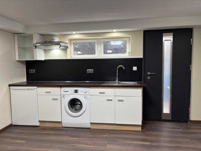 Komplett möbilierte 34qm Studio-Wohnung mit gehobener Innenausstattung in Hösbach