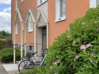 Schöne 2 Zimmer-Wohnung mit Einbauküche