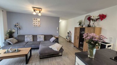 Wunderschöne Wohnung mit Garten und Stellplatz