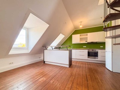 Perfekt für WG: 4-Zimmer-Altbauwohnung in Top-Lage über den Dächern Wiesbadens + Dachmansarde