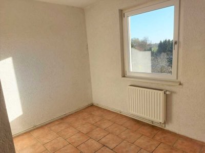Helle 2-Zimmer-Wohnung mit Balkon in ruhiger Lage