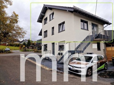 Much Berzbach: Familenfreundliche 5 Zimmer Maisonettewohnung im OG & DG