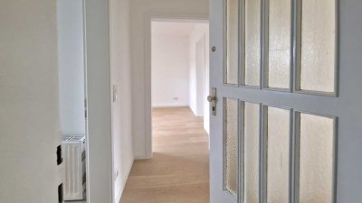 Frisch sanierte  2,5-Zimmerwohnung in der Nähe der Jahrhundethalle! WG geeignet!