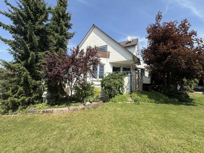 SIE SUCHEN DAS BESONDERE - TRAUMHAFTE DACHGESCHOSSWOHNUNG IN AUENWALD-UNTERBRÜDEN