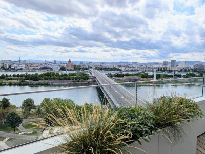 Luxury 3-BR Apartment w full city view | +58m² Terrace | Pool, Gym, Concierge &amp; Lounges | Near UNO City, VIS &amp; City center | No Agent Fee