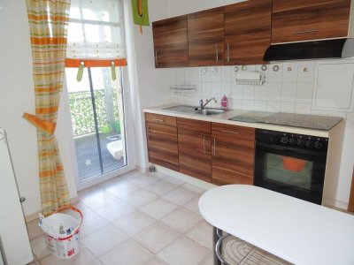 ** mit Balkon + Küche ** 2 Zimmer Wohnung in Ruppertsgrün zu vermieten!