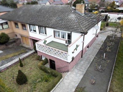 Bungalow-Doppelhaushälfte mit großem Grundstück in Anklam