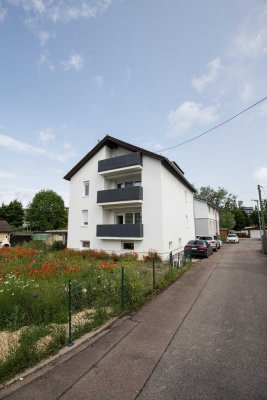 Helle 2-Zimmer-Wohnung mit Balkon über den Dächern Göppingens - sofort bezugsfrei!
