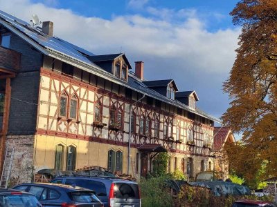 Historisches Fachwerkhaus mit Potenzial – Wohn- & Gewerbenutzung in ruhiger Lage von Rudolstadt