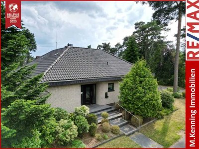 *Solider Bungalow in Ruhiger Wohnlage – Mit Wellnessbereich im Keller*