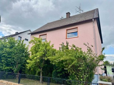 Renovierungsbedürftiges 3-Familienhaus mit guter Substanz am Feldrand in Schöneck