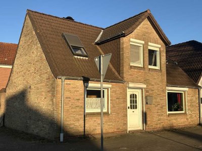 Verkauf eines gepflegten Wohnhauses mit Garage im Zentrum von Heide, Kreis Dithmarschen