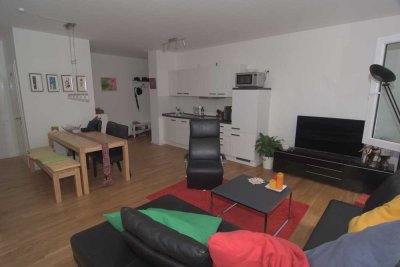 schöne 2 Zimmer Whg DA-Mitte
Parkettboden, Einbauküche mit Spülmaschine, Abstellraum, Tageslichtbad