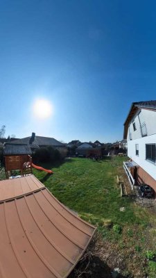 Geräumige 5-Zimmer Wohnung mit Garten in Puschendorf