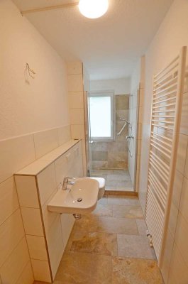 neu sanierte 3-Raum-Wohnung, Erdgeschoss, bodengleiche Dusche! Bezug ab 15.01.26 möglich!