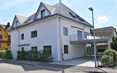 Stilvolle, neuwertige 2,5-Raum-Wohnung mit gehobener Innenausstattung mit EBK in Frickenhausen