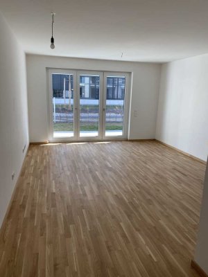 Sehr schöne 2-Zimmer-Erdgeschosswohnung mit Terasse in Ottobrunn