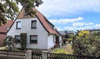 Fallersleben - Siedlungshaus BJ 1949 auf kleinem Eigentumsgrundstück / Sanierungsbedürftig
