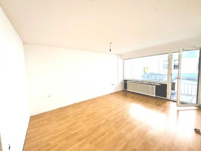 Helle, renovierte 3 Zimmer Wohnung mit Balkon zum Wohlfühlen