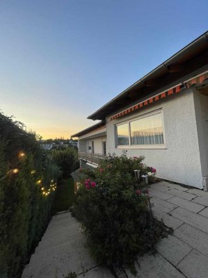 Einfamilienhaus mit ELW in ruhiger, zentraler Aussichtslage