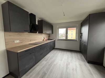 Hochwertig sanierte 3 Zimmer Wohnung in Erstbezug: Provisionsfrei und sehr zentral gelegen