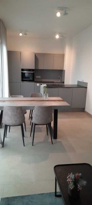 Schicke Penthauswohnung ab 15.06.25 mit elegant designten Möbeln, inkl. NK