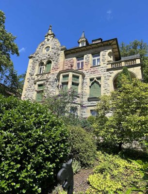 Herrschaftliche Villa im Stil der Neurenaissance in zentrumsnaher Lage von Bad Kissingen