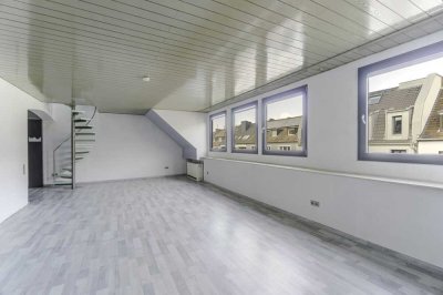 Düsseldorf-Derendorf: Charmante 2-Zimmer-Altbauwohnung mit ausgebautem Dachboden und XL-Dachterrasse