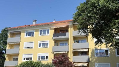 Modernisierte, sofort beziehbare 4-Zimmer-Wohnung in zentraler und sonniger Wohnlage